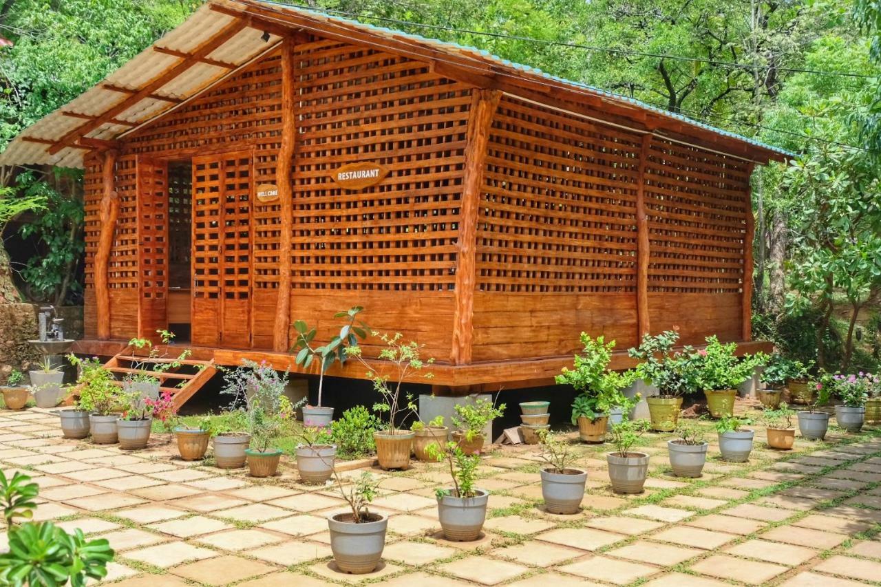 Golden Rainbow Guest House Dambulla Exterior photo